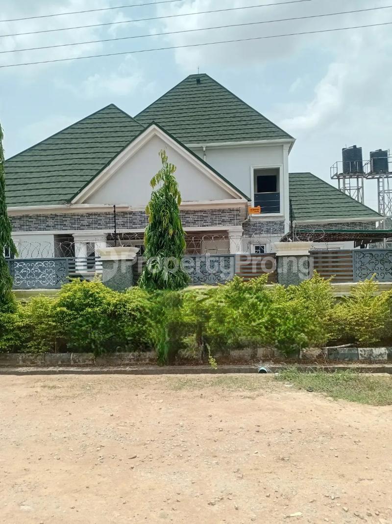 3 bedroom House for sale Lugbe District. Abuja Nigeria. Sabon Lugbe Lugbe Abuja
