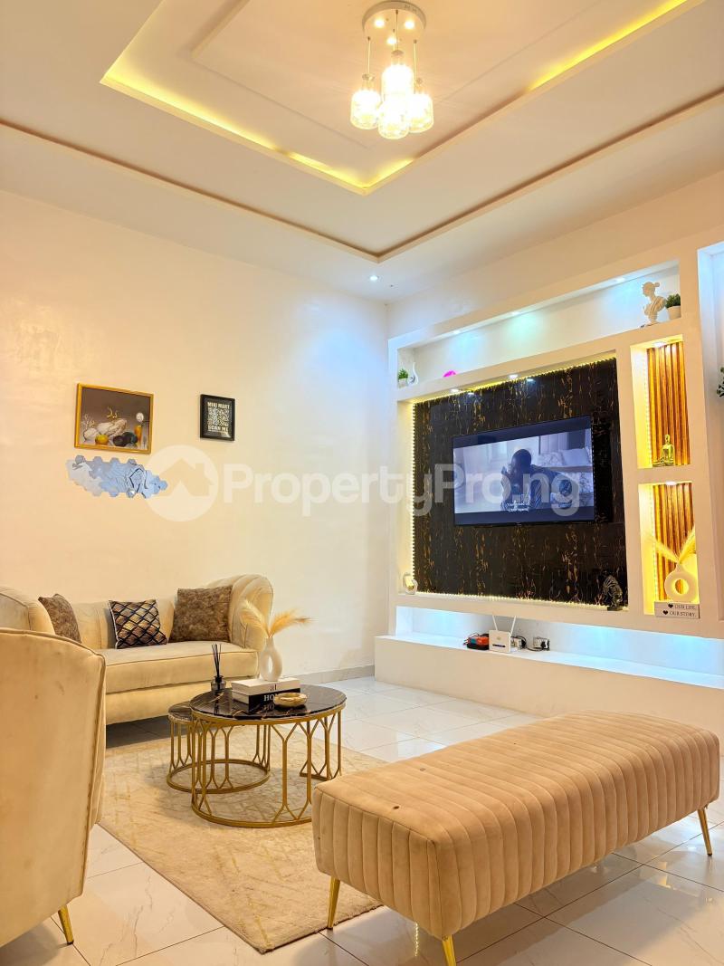 3 bedroom Flat / Apartment for shortlet orchid Lekki Lagos - 0