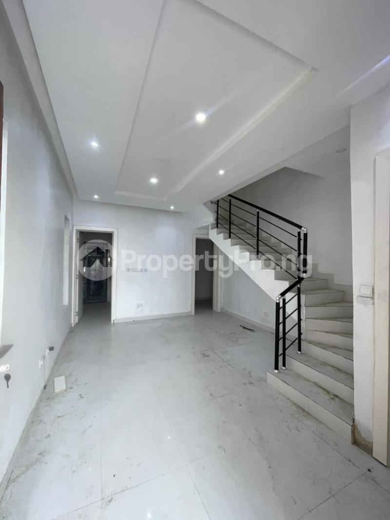 3 bedroom House for rent Ikota Lekki Lagos