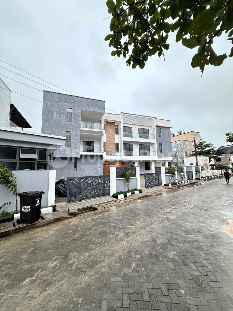 3 bedroom Flat / Apartment for sale Osapa london Lekki Lagos