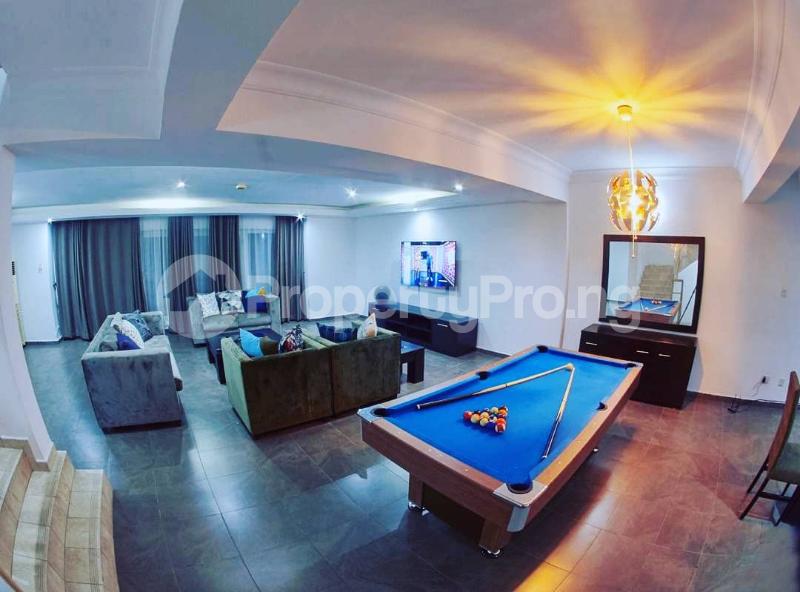 3 bedroom Flat / Apartment for shortlet ONIRU Victoria Island Lagos