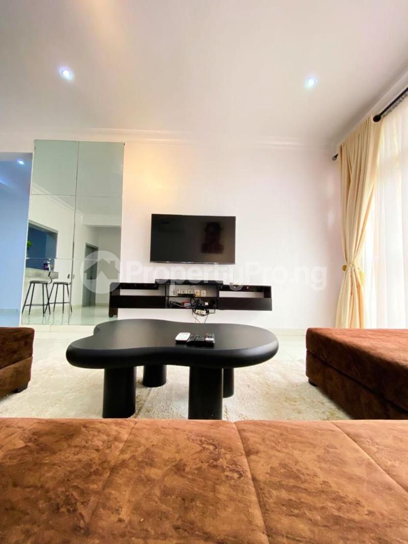 3 bedroom Flat / Apartment for shortlet Osapa london Lekki Lagos - 1