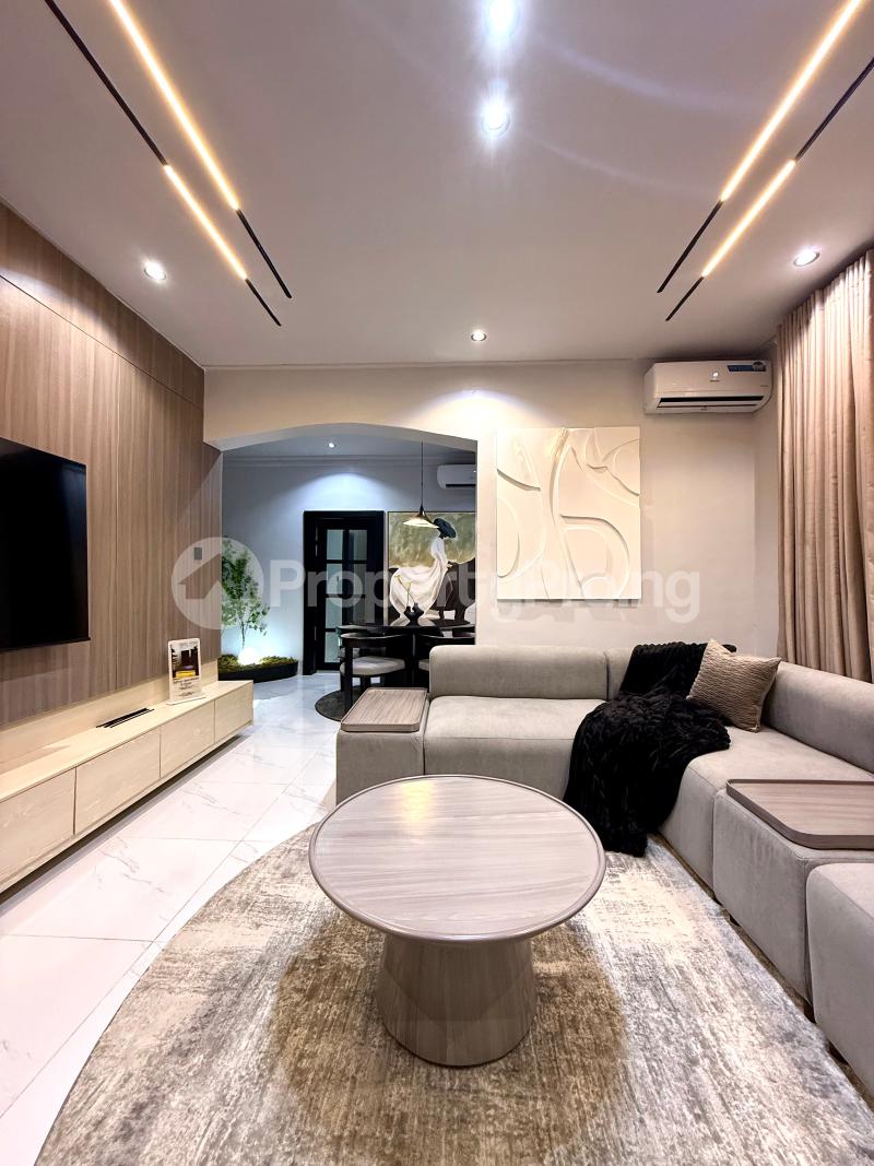 3 bedroom Flat / Apartment for shortlet Olaogun Drive Adelabu Surulere Lagos