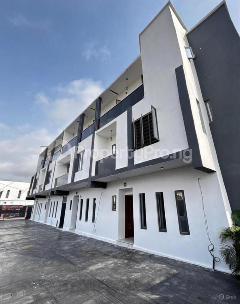 3 bedroom House for sale Ikota Lekki Lagos