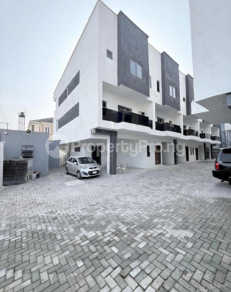 3 bedroom House for rent Agungi Lekki Lagos