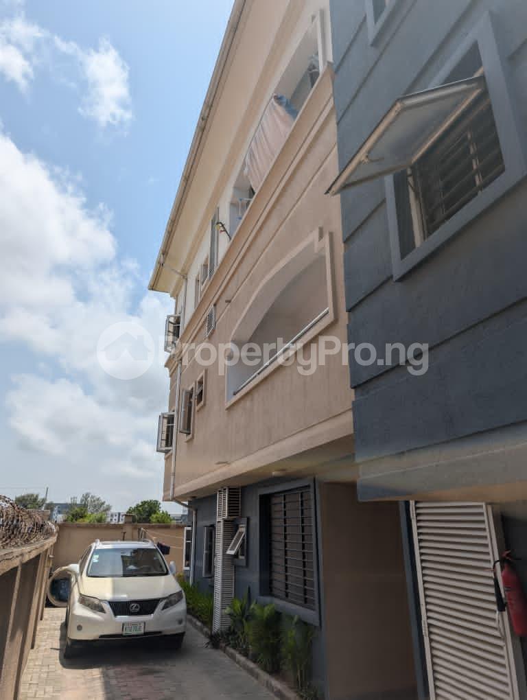 3 bedroom Flat / Apartment for rent Close Proximity To Chisco Bus Stop, Ikate Lekki Lagos