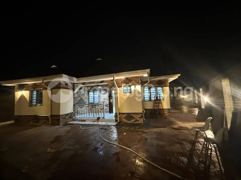 3 bedroom House for sale Ilado Inu, Behind Federal Housing Estate, Opposite Fashola Estate,igbogbo, Ikorodu, Lagos. Ebute Ikorodu Lagos