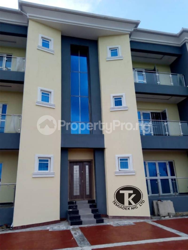 3 bedroom Flat / Apartment for sale Alabeko Road, Before Lekki Gardens estate Ajah Lagos