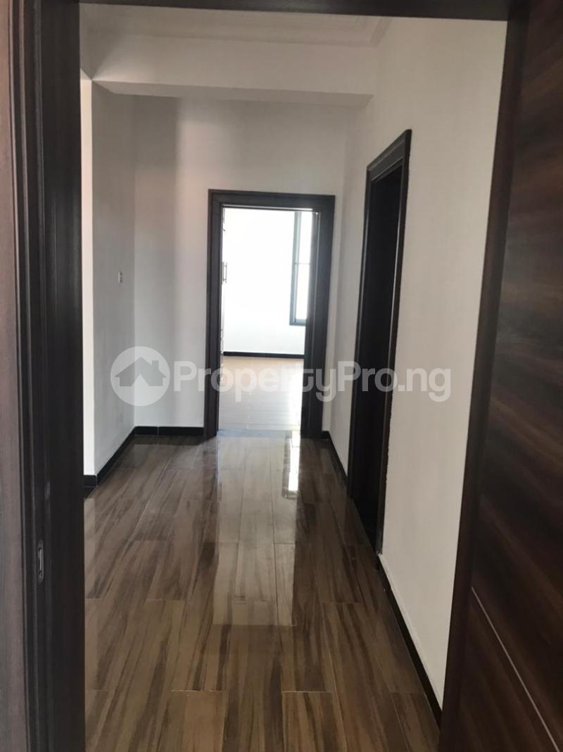 3 bedroom Flat / Apartment for rent ONIRU Victoria Island Lagos