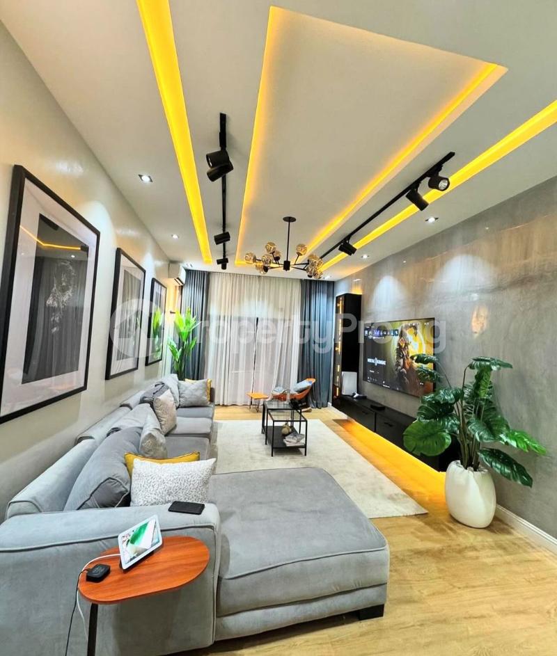 3 bedroom Flat / Apartment for shortlet Wuse 2 Abuja