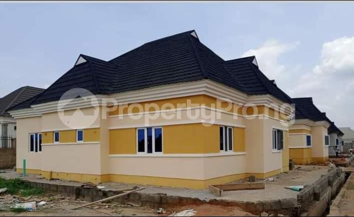 3 bedroom House for sale Mowe Town, By Restoration & After Jehovah Witness Camp Mowe Obafemi Owode Ogun