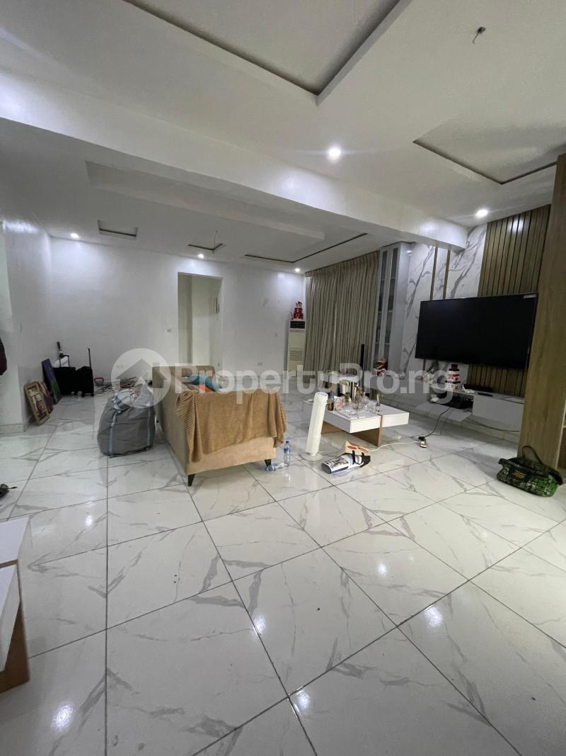 3 bedroom Flat / Apartment for sale Yabatec Quarters Gra Yaba Abule-Oja Yaba Lagos