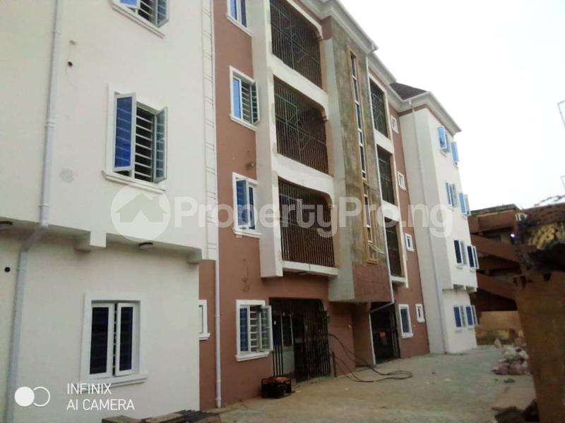 3 bedroom Flat / Apartment for sale Ilupeju Estate, Coker Road Ilupeju Lagos
