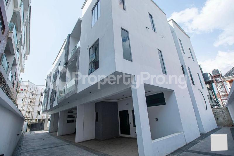 4 bedroom House for sale Ilasan Lekki Lagos