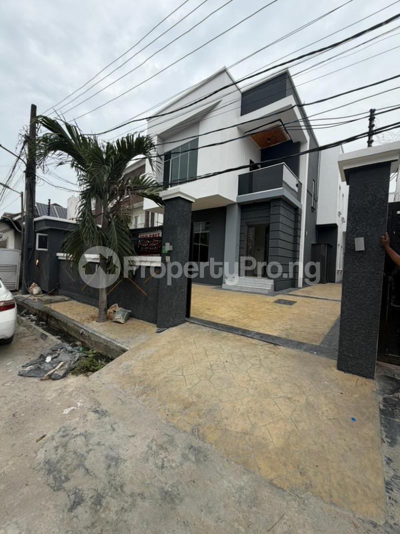 4 bedroom House for sale Osapa london Lekki Lagos