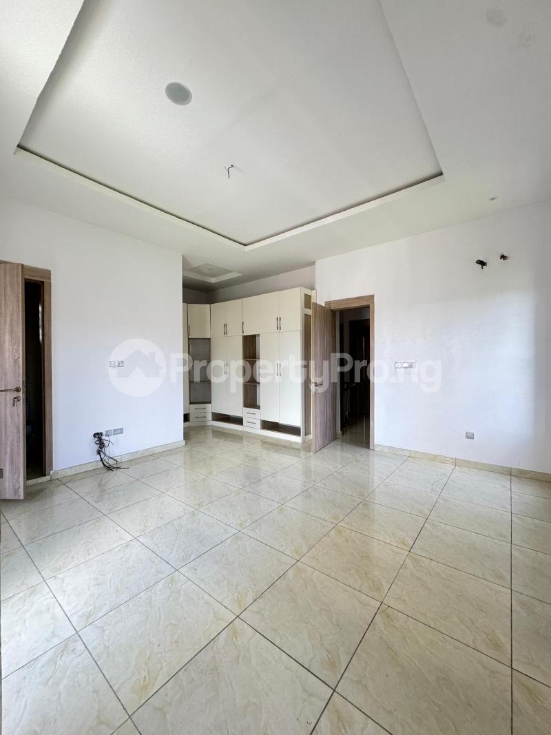 4 bedroom Commercial Property for rent Orchid Lekki Lagos