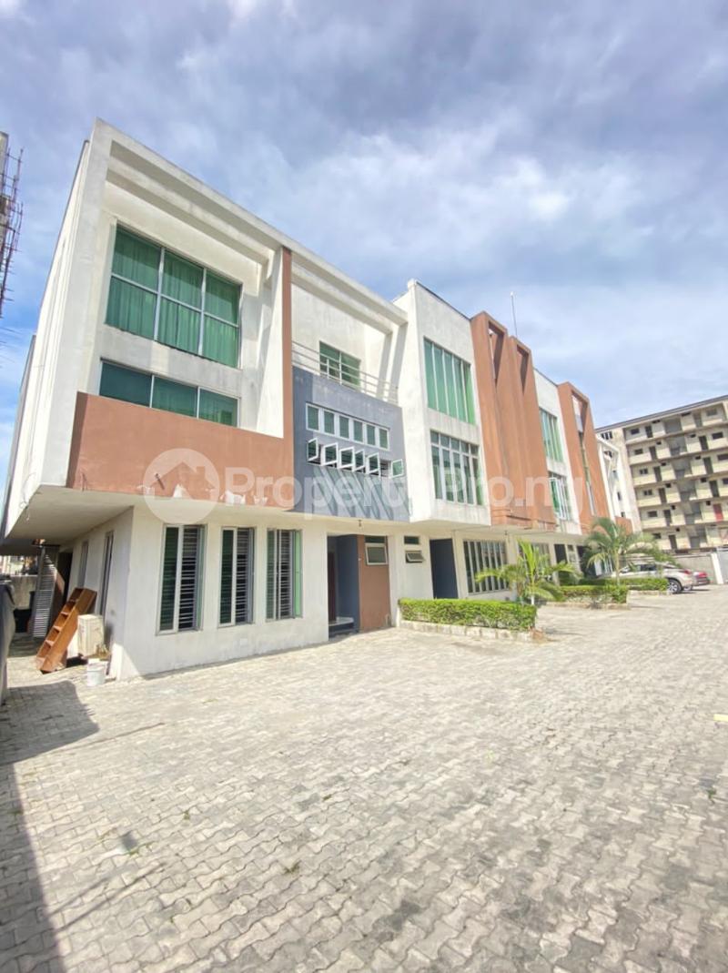 4 bedroom House for rent Lekki Lagos