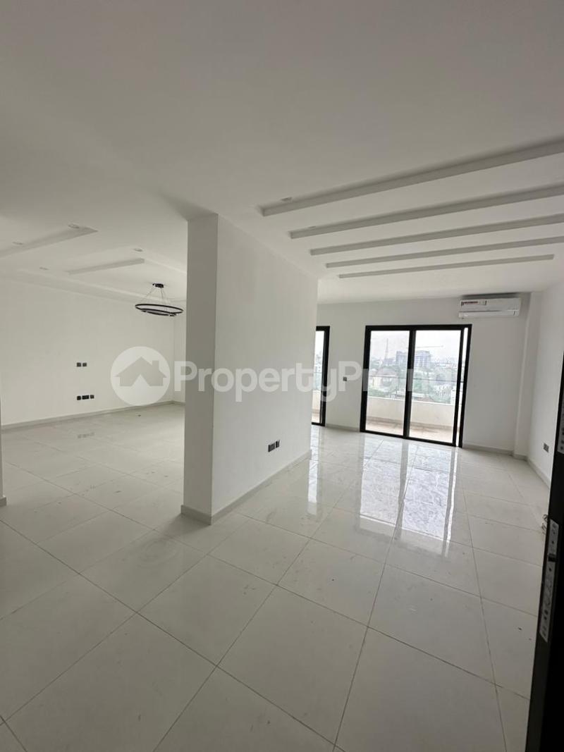 4 bedroom Flat / Apartment for rent Banana Island Ikoyi Lagos