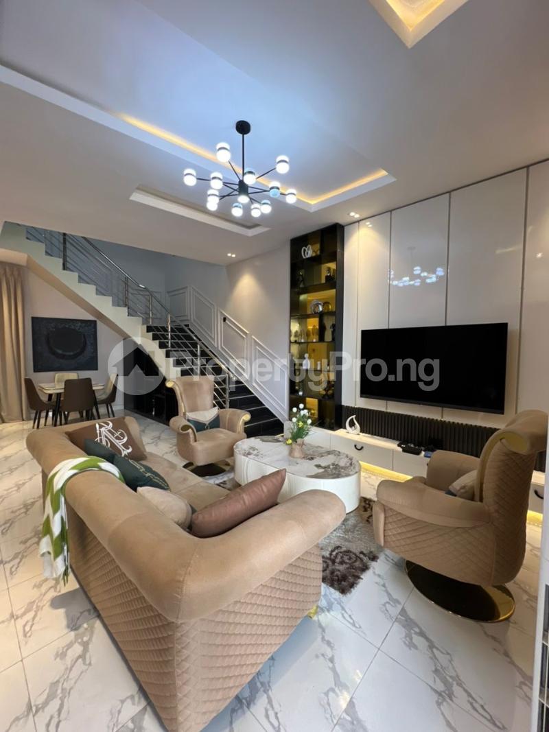 4 bedroom Flat / Apartment for shortlet Ajah Lagos