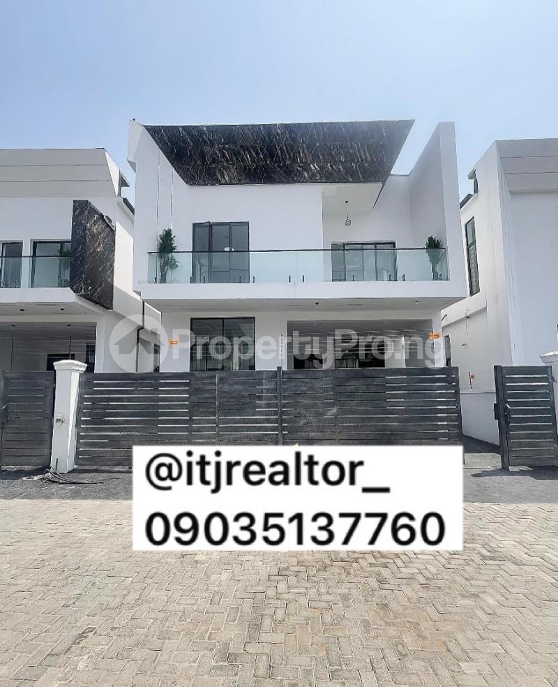 4 bedroom House for sale 2nd Toll Gate Lekki Lagos