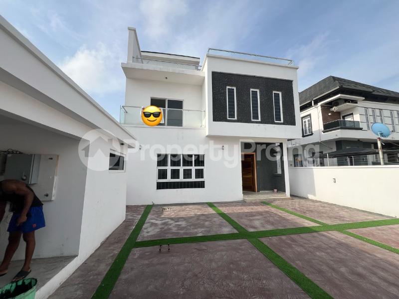 4 bedroom House for sale Toll Gate chevron Lekki Lagos