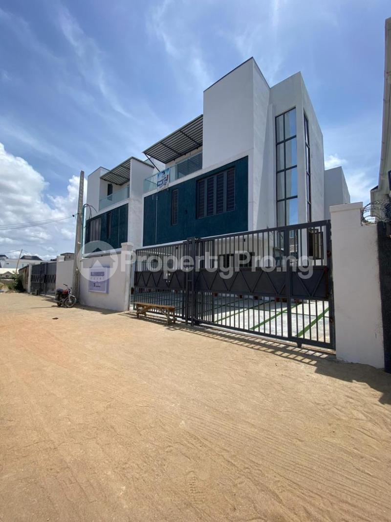 4 bedroom House for sale Ologolo Lekki Lagos