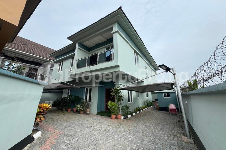 4 bedroom House for sale Femi Olugile Lekki Scheme 2 Ajah Lagos