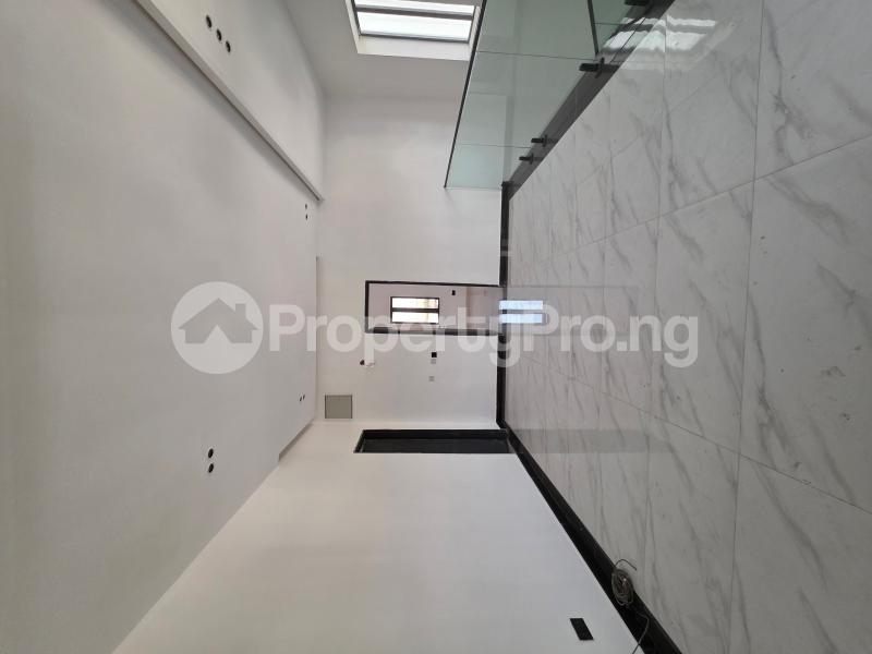 4 bedroom House for sale Guzape Abuja