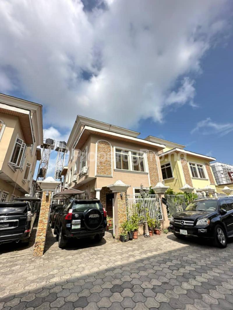 4 bedroom House for sale ONIRU Victoria Island Lagos