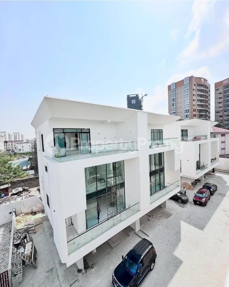 4 bedroom House for sale Parkview Estate Ikoyi Lagos