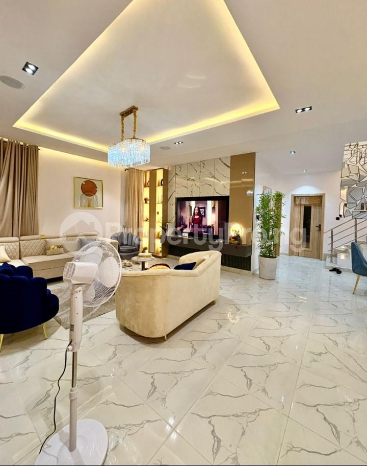 4 bedroom House for shortlet Abraham adesanya estate Ajah Lagos
