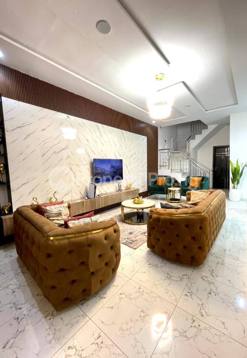 4 bedroom House for shortlet chevron Lekki Lagos