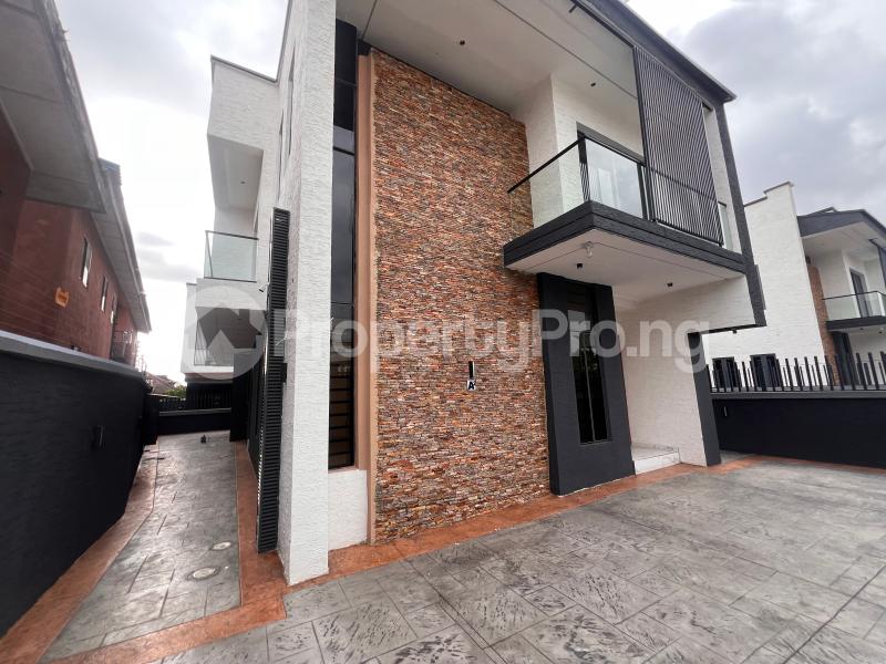 4 bedroom House for sale Ojodu Opposite Omole Phase 1 Ikeja Lagos