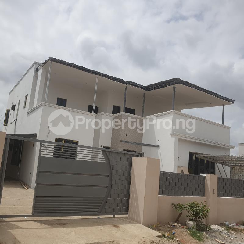 4 bedroom House for sale Along Von Garden Estate Road Lugbe Abuja
