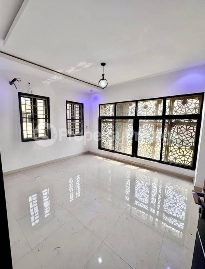 4 bedroom House for rent Abraham Adesanya Road Peninsula Estate Ajah Lagos
