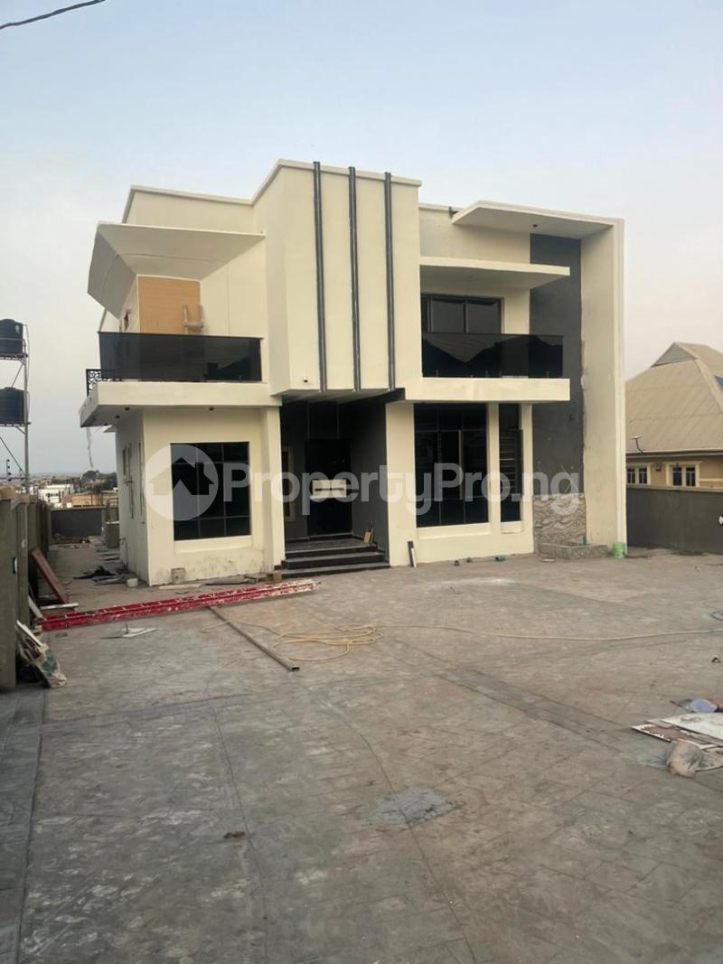 4 bedroom House for sale Carlton Estate Akobo Ibadan Oyo