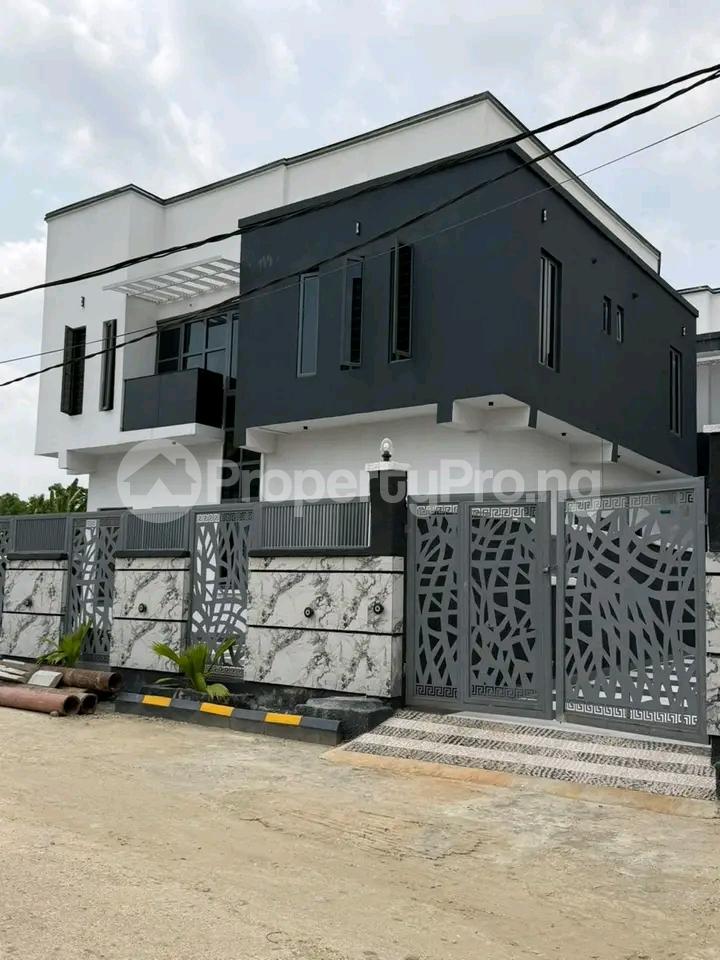 4 bedroom House for sale Mende Maryland Lagos