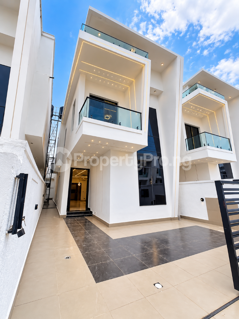 4 bedroom House for sale Ajiwe Ajah Lagos