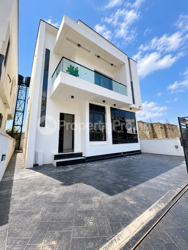 House for sale Off Lekki-Epe Expressway Ajah Lagos
