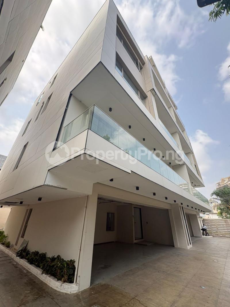 4 bedroom House for sale Ikoyi Lagos