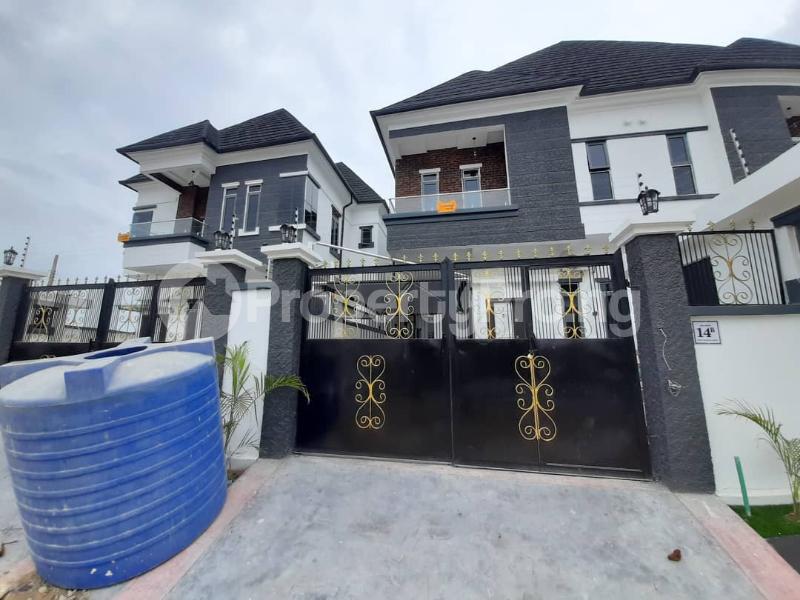 4 bedroom House for sale Orchid Road. Lekki Lagos