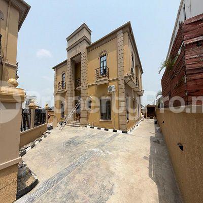 4 bedroom House for rent Monastery road Sangotedo Lagos