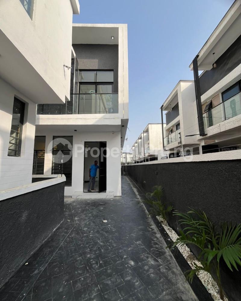 4 bedroom House for sale Ikota Lekki Lagos