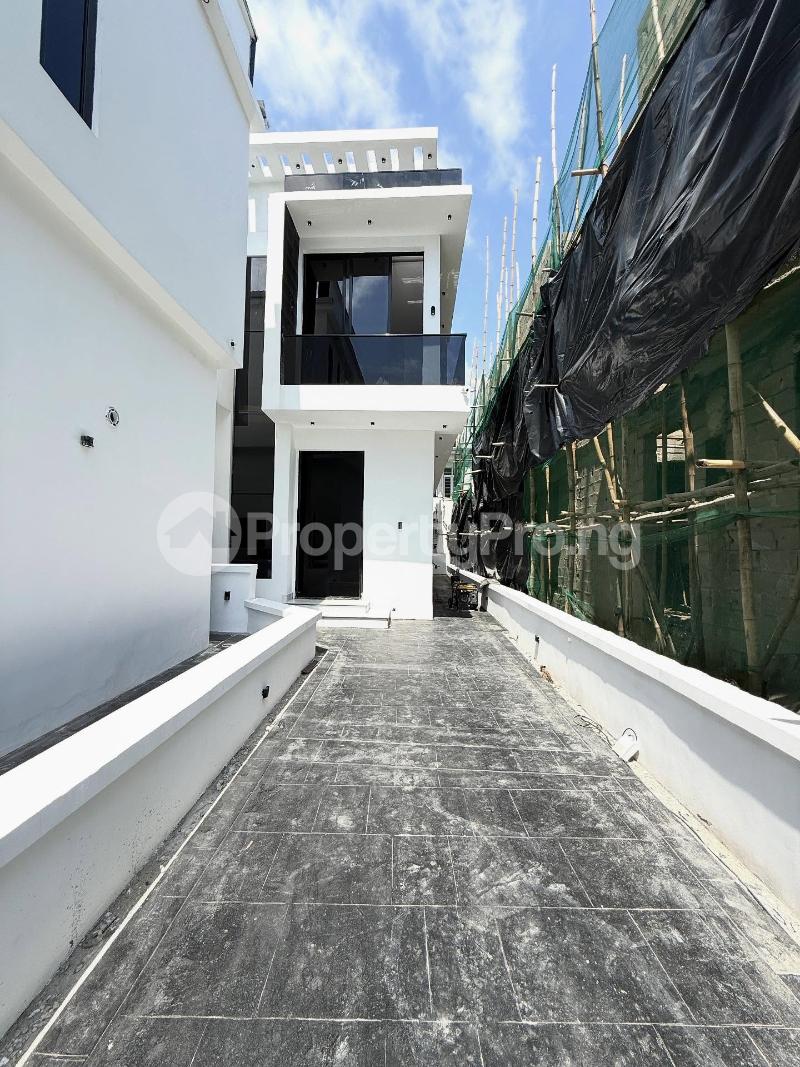 4 bedroom House for sale Chevron Toll Gate Lekki Lagos