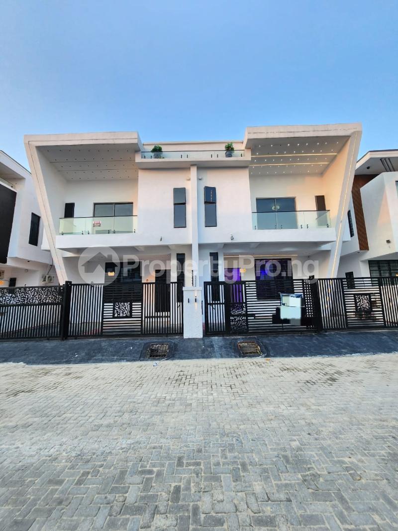 4 bedroom House for sale Ado Road Ajah Lagos