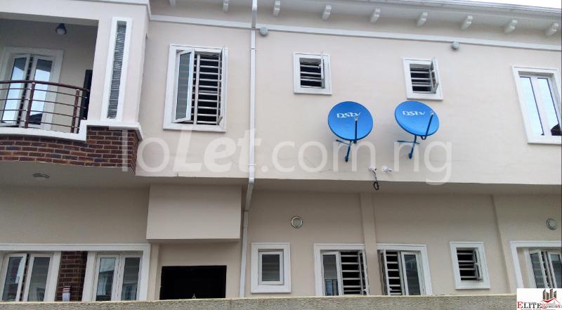 4 bedroom House for rent Lafiaji Lekki Lagos