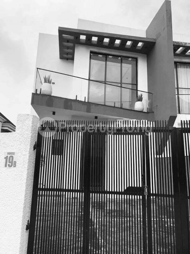 4 bedroom House for rent chevron Lekki Lagos