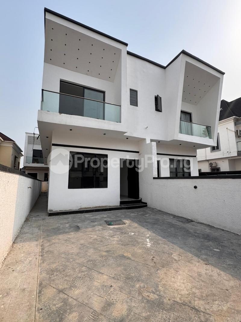 4 bedroom House for sale Chevron Drive Lekki Lagos