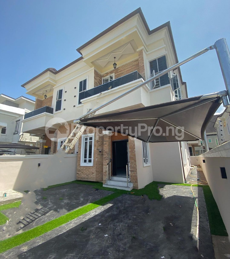 House for sale S Ikota Lekki Lagos
