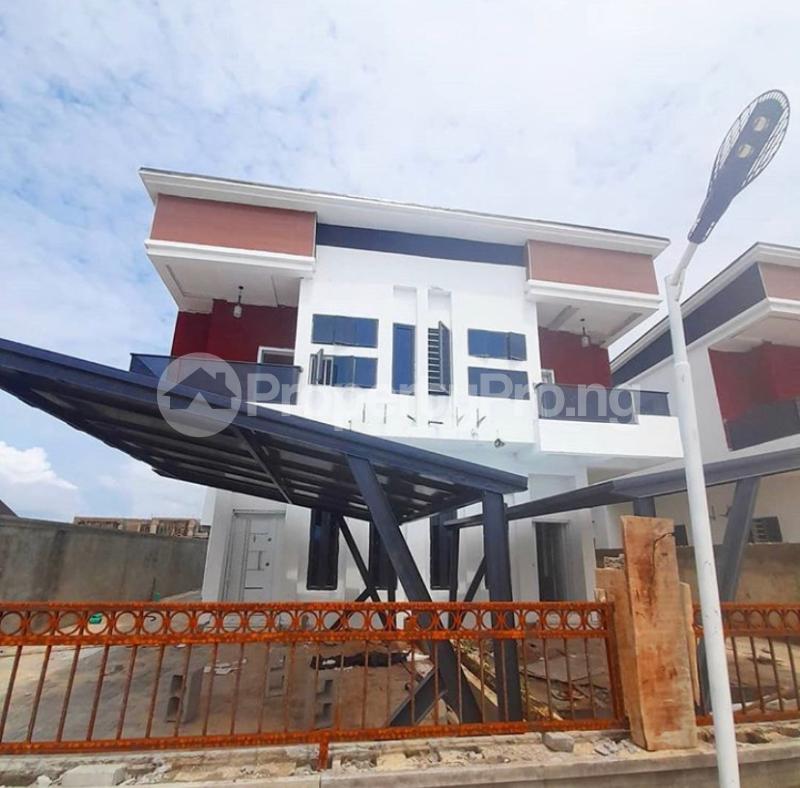 4 bedroom House for sale 2nd Toll Gate Lekki Lagos